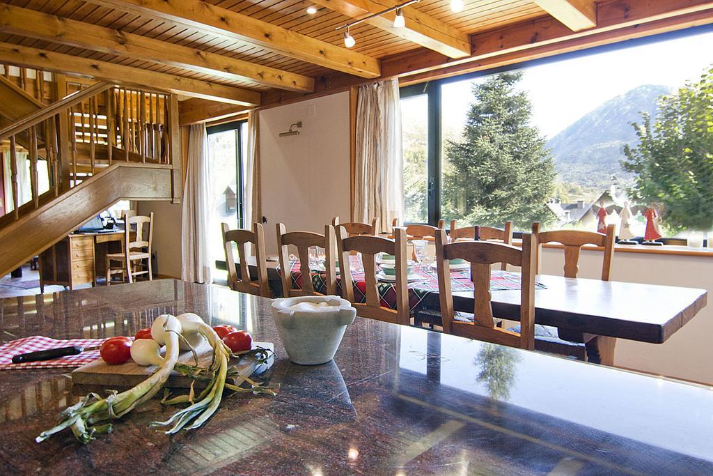 Villa Casa Lola Pirene Vielha Habitación foto